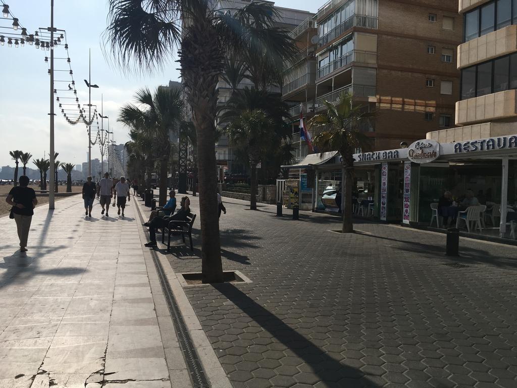 Apartamento Av Madrid 2H Benidorm Bagian luar foto